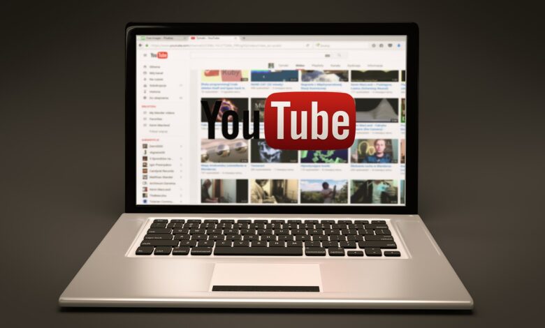 make money from vlogging on YouTube