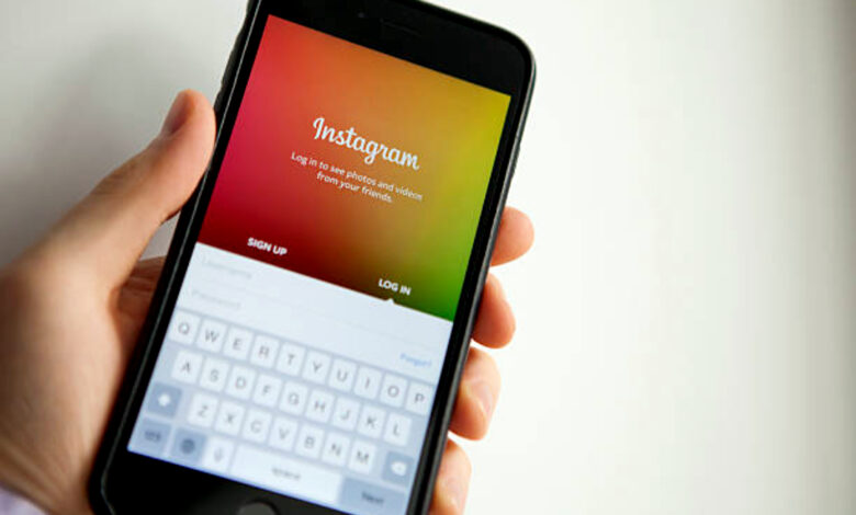 how to delete Instagram account on iPhone